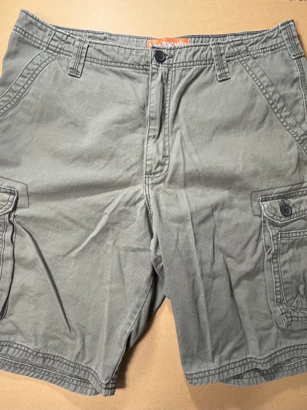 Lee Dungarees Men’s Khaki Green Cargo Shorts Size 36 100% Cotton Excellent